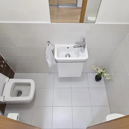 Castle View Sky, 3 Rooms, Panorama Loggia, Free Parking, Wifi, Old Town Apartment