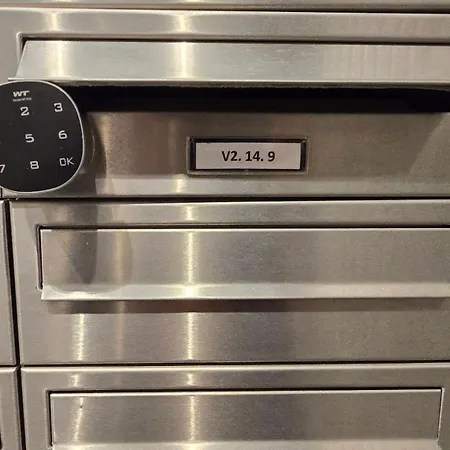 Castle View Sky, 3 Rooms, Panorama Loggia, Free Parking, Wifi, Old Town شقة براتسيلافا