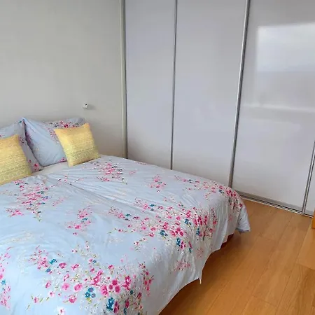 Apartmán Castle View Sky, 3 Rooms, Panorama Loggia, Free Parking, Wifi, Old Town *