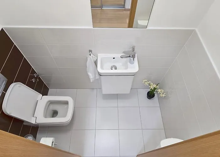 Castle View Sky, 3 Rooms, Panorama Loggia, Free Parking, Wifi, Old Town 아파트