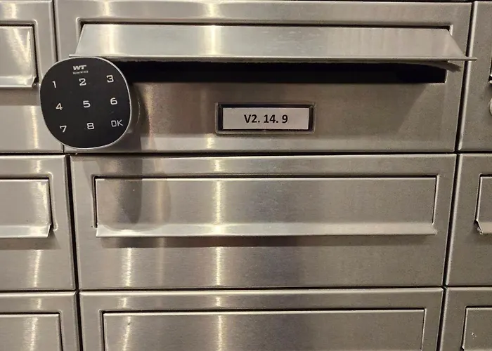 Castle View Sky, 3 Rooms, Panorama Loggia, Free Parking, Wifi, Old Town 아파트 브라티슬라바